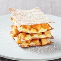 Mille-feuille with apple